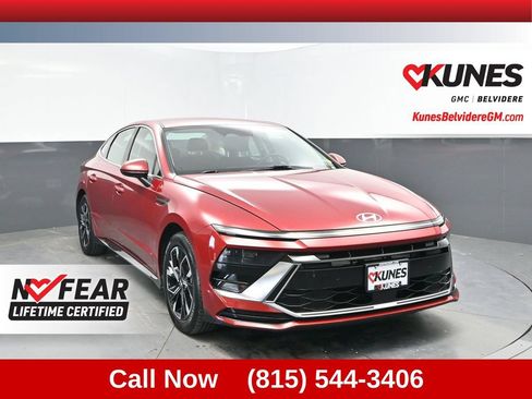 Used 2025 Hyundai Sonata SEL FWD image 1