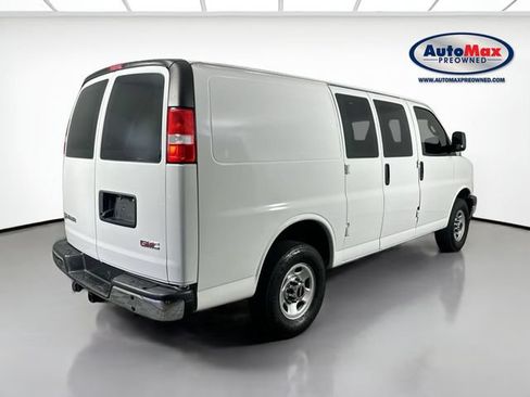 Used 2022 GMC Savana 2500 w/ Driver Convenience Package RWD image 2
