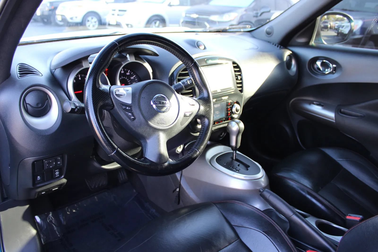 Used 2011 Nissan Juke SL w/ Sport Pkg AWD/4WD image 16