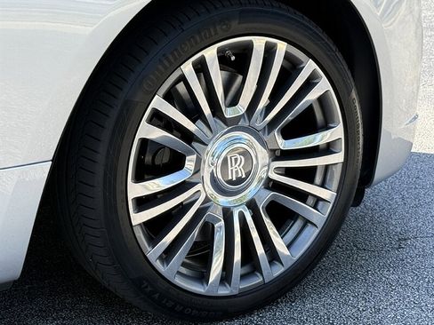 Used 2016 Rolls-Royce Dawn image 40