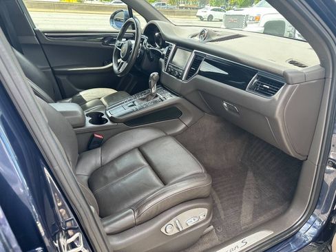 Used 2016 Porsche Macan S AWD/4WD image 9