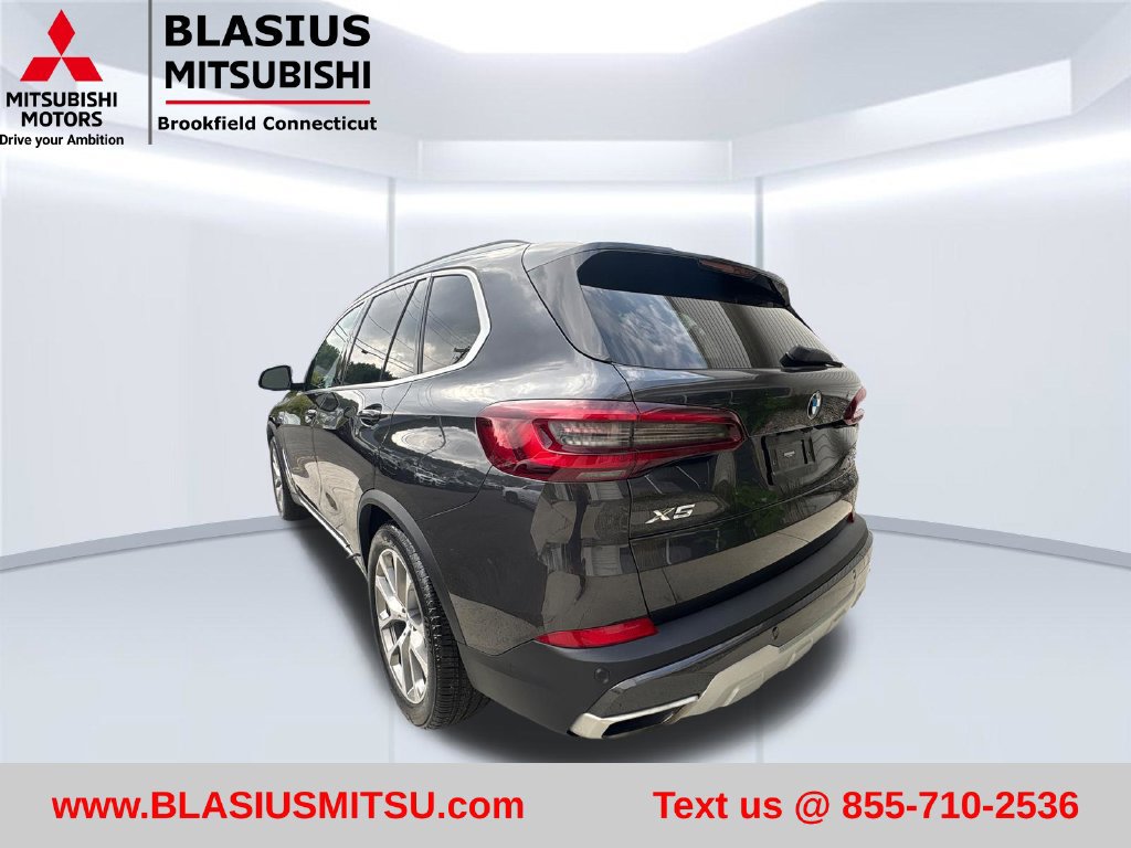 Used 2020 BMW X5 xDrive50i w/ Executive Package AWD/4WD image 11