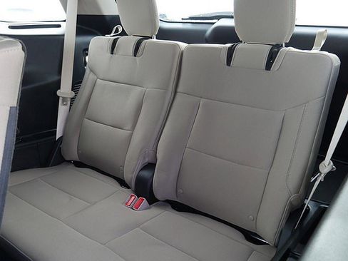 Used 2023 Ford Explorer 4WD image 17