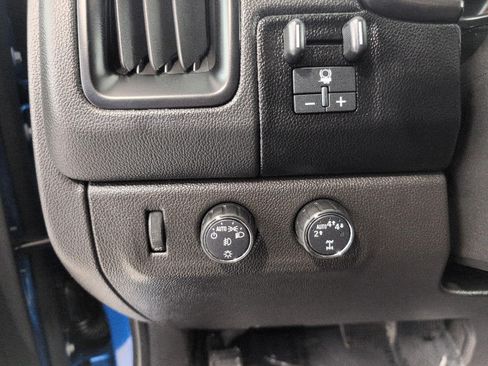 Used 2021 Chevrolet Colorado LT w/ Safety Package AWD/4WD image 10