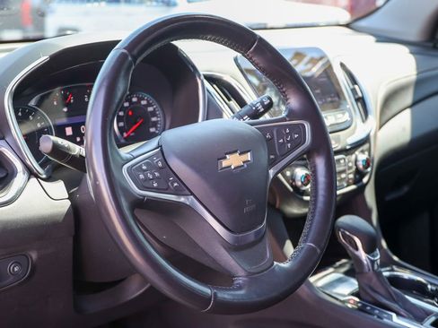 Used 2022 Chevrolet Equinox Premier image 34