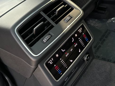 Used 2021 Audi RS 6 AWD/4WD image 15