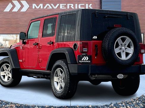 Used 2010 Jeep Wrangler Unlimited Rubicon image 4