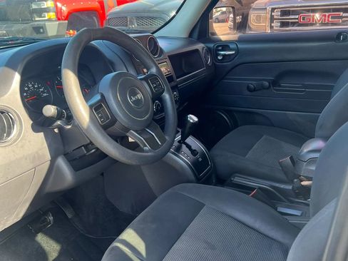 Used 2013 Jeep Patriot Sport FWD image 8