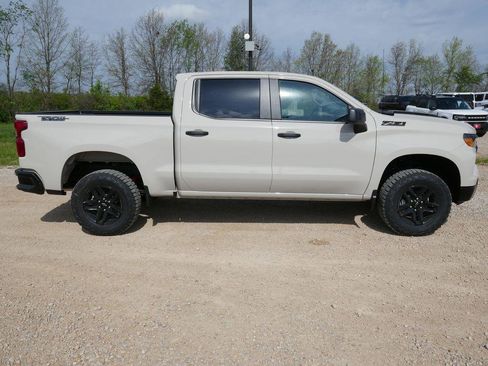 New 2026 Chevrolet Silverado 1500 Custom Trail Boss w/ Dark Appearance Package AWD/4WD image 3