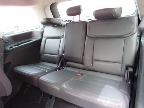 Used 2025 Ford Expedition Active AWD/4WD image 40