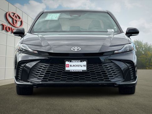 Certified 2025 Toyota Camry SE FWD image 8
