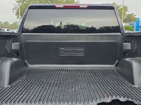 Used 2025 GMC Sierra 1500 SLT image 8