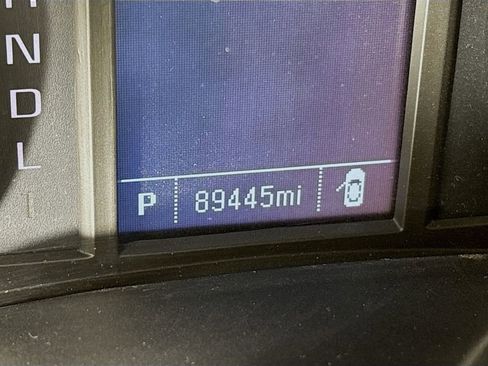 Used 2018 Chevrolet Silverado 1500 Custom image 12