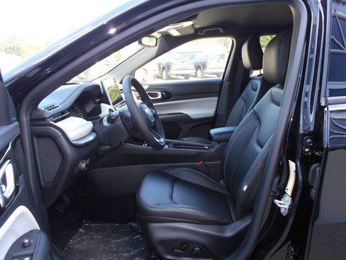 New 2026 Jeep Compass Limited AWD/4WD image 6