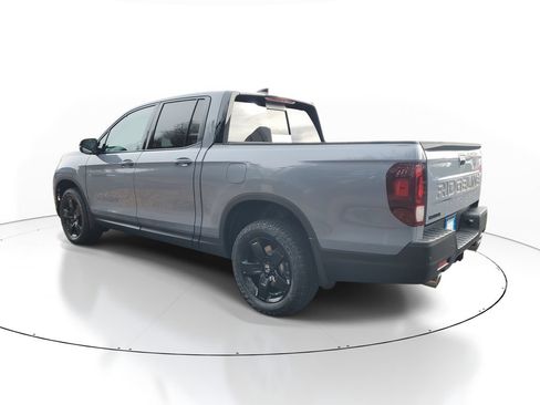 New 2026 Honda Ridgeline Black Edition image 4