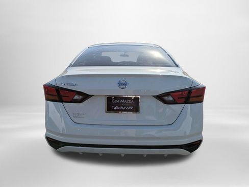 Used 2022 Nissan Altima 2.5 S FWD image 5