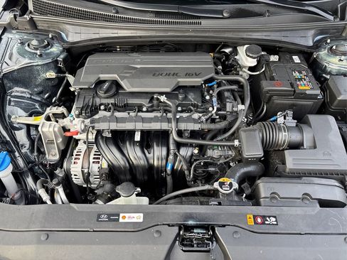 Used 2024 Hyundai Elantra SEL image 13