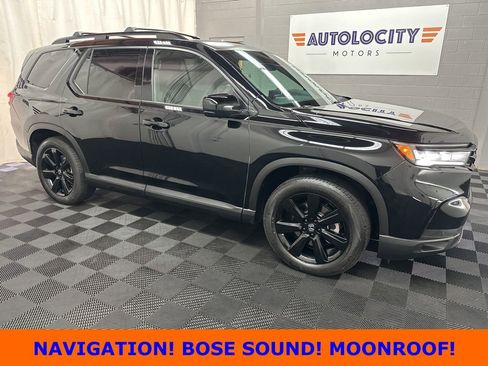 Used 2025 Honda Pilot Black Edition image 1