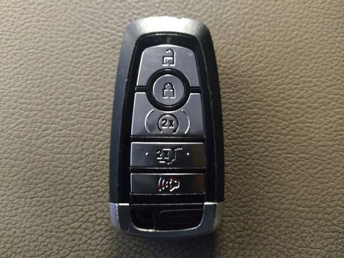 Used 2019 Ford Expedition XLT w/ Equipment Group 202A image 32