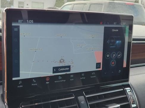 Used 2024 Lincoln Navigator Premiere image 33