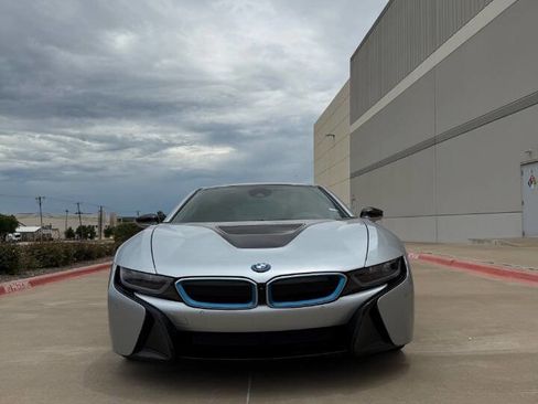 Used 2016 BMW i8 image 4