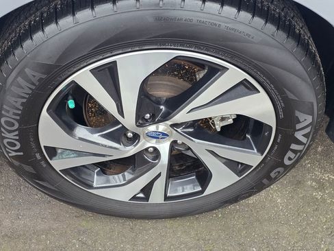 Used 2024 Subaru Legacy Premium image 10