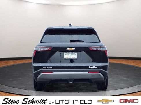 New 2026 Chevrolet Equinox LT w/ Convenience Package II FWD image 19