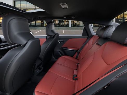 New 2025 Kia K4 GT-Line w/ GT-Line Premium Package image 18