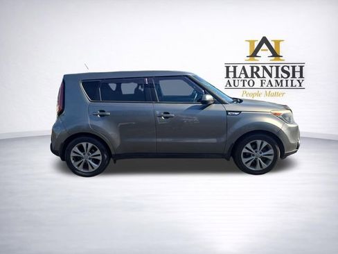Used 2015 Kia Soul + FWD image 8