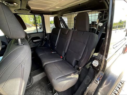 Used 2022 Jeep Wrangler Unlimited Sport w/ Xtreme Recon 35" Tire Package AWD/4WD image 27