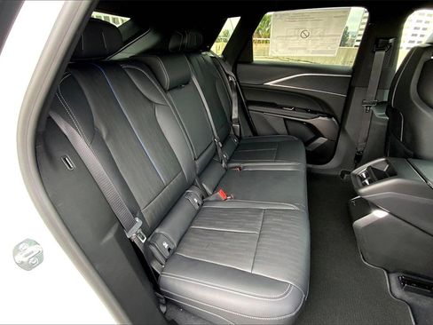 New 2025 Cadillac Lyriq Sport image 31