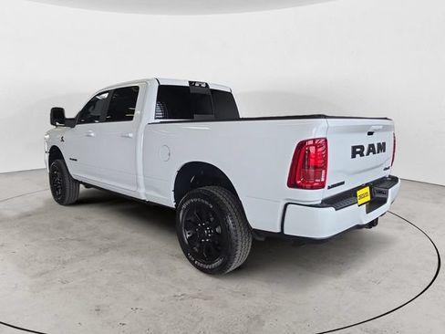 Used 2025 RAM 3500 Laramie AWD/4WD image 7