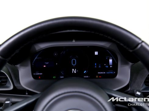 Used 2025 McLaren Artura Spider RWD image 14