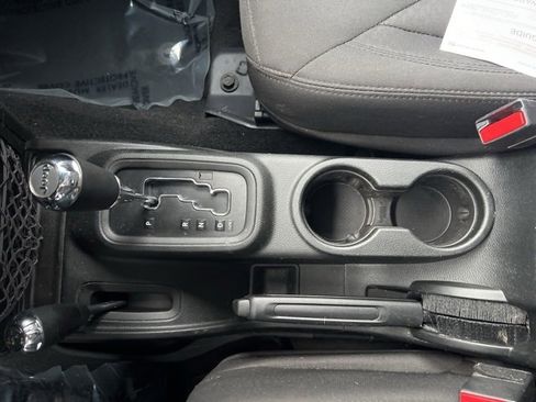 Used 2016 Jeep Wrangler Unlimited Sport w/ Connectivity Group image 8