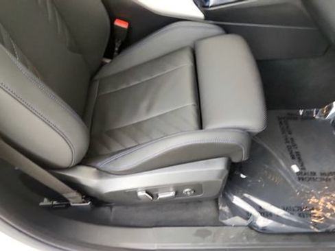Used 2025 BMW X3 xDrive30i w/ Premium Package AWD/4WD image 36