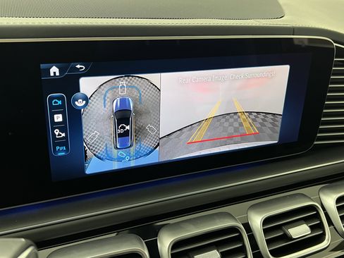 New 2025 Mercedes-Benz GLS 63 AMG 4MATIC image 32