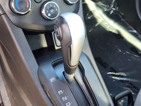 Used 2017 Chevrolet Sonic LS image 20