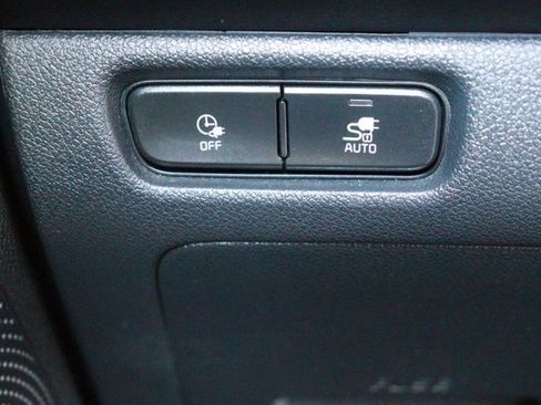 Used 2022 Kia Niro EX FWD image 28