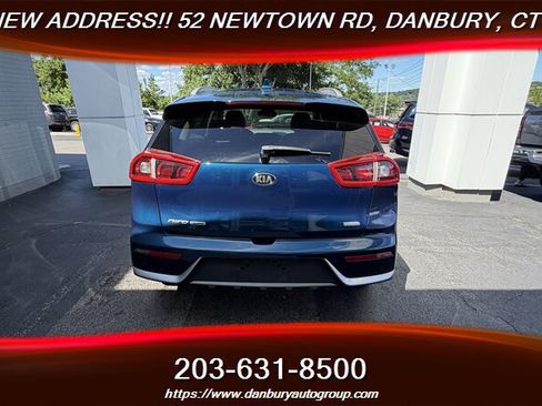Used 2017 Kia Niro Touring w/ Advanced Technology Package FWD image 4