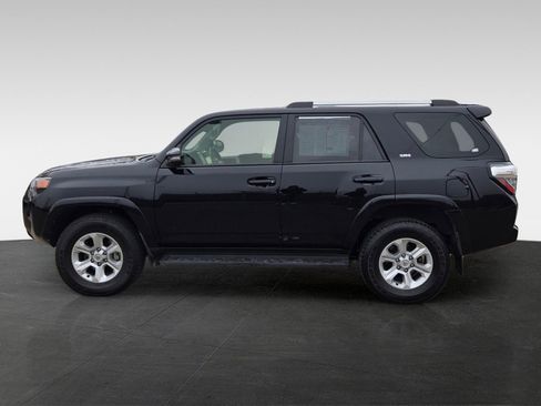 Used 2024 Toyota 4Runner SR5 Premium image 7
