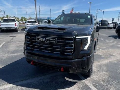 New 2026 GMC Sierra 2500 AT4 w/ AT4 Premium Plus Package AWD/4WD image 5
