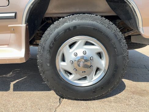 Used 1997 Ford F250 2WD SuperCab Heavy Duty image 12