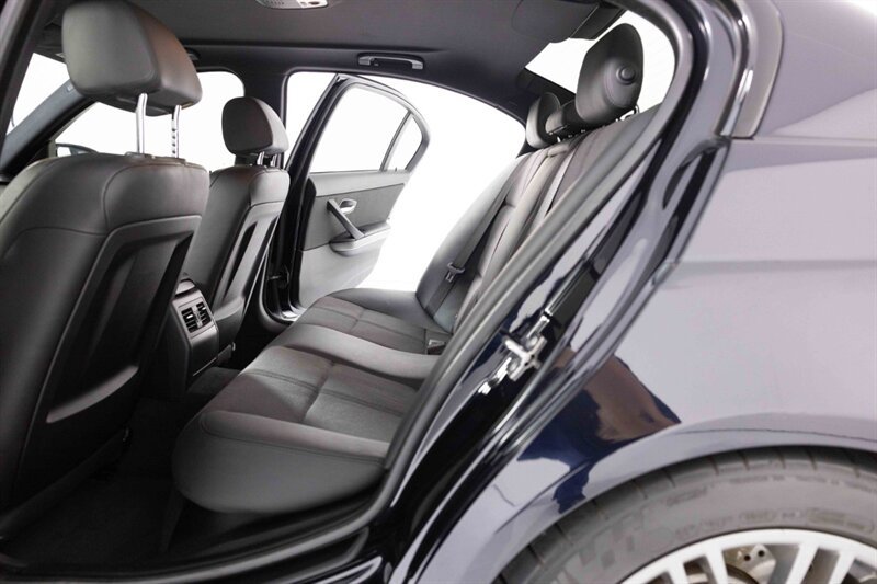 Used 2009 BMW M3 Sedan RWD image 27
