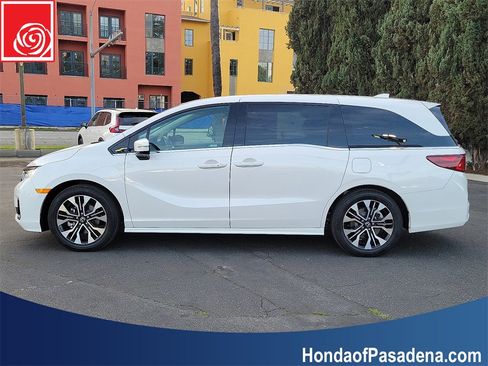 Used 2026 Honda Odyssey Elite image 8