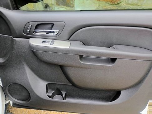 Used 2014 Chevrolet Tahoe LT w/ Suspension Package, Off-Road image 28