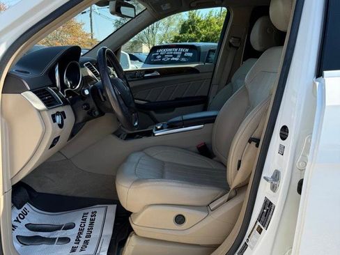 Used 2016 Mercedes-Benz GL 450 4MATIC w/ Premium I Package image 18