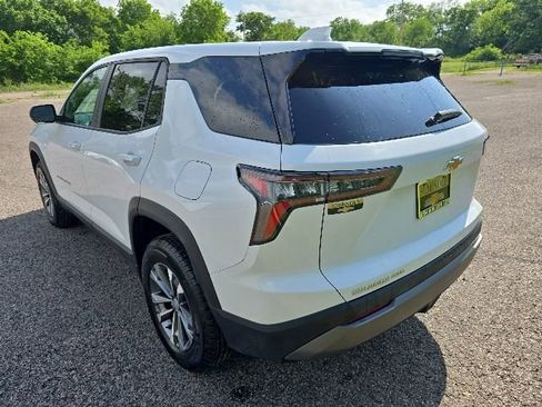 Certified 2026 Chevrolet Equinox LT AWD/4WD image 3