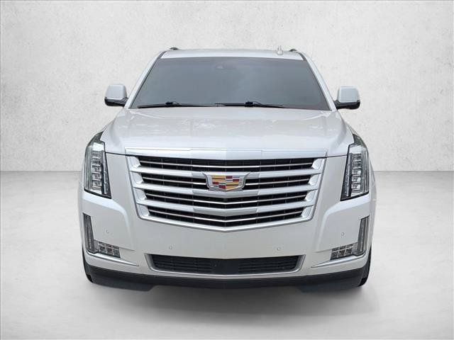 Used 2018 Cadillac Escalade Platinum AWD/4WD image 2