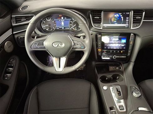 New 2025 INFINITI QX50 Sport image 9
