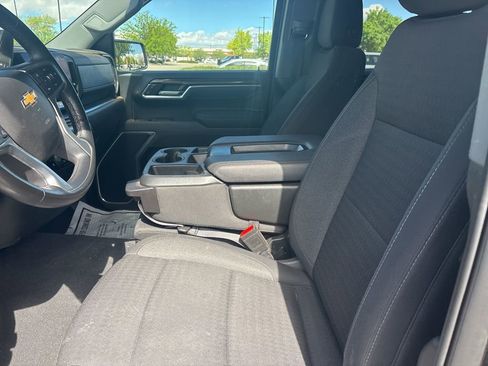 Used 2025 Chevrolet Silverado 1500 LT image 8